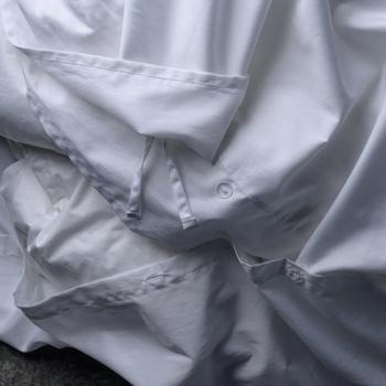 White Duvet Cover with 37.5 Technology and extra ties