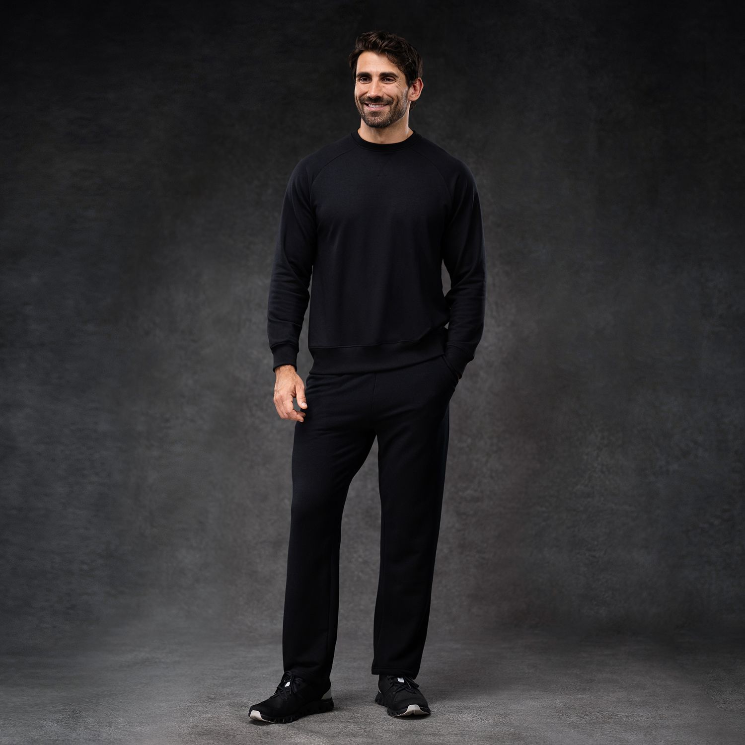 Onyx Men's Essential Crew + Relaxed Pant Set