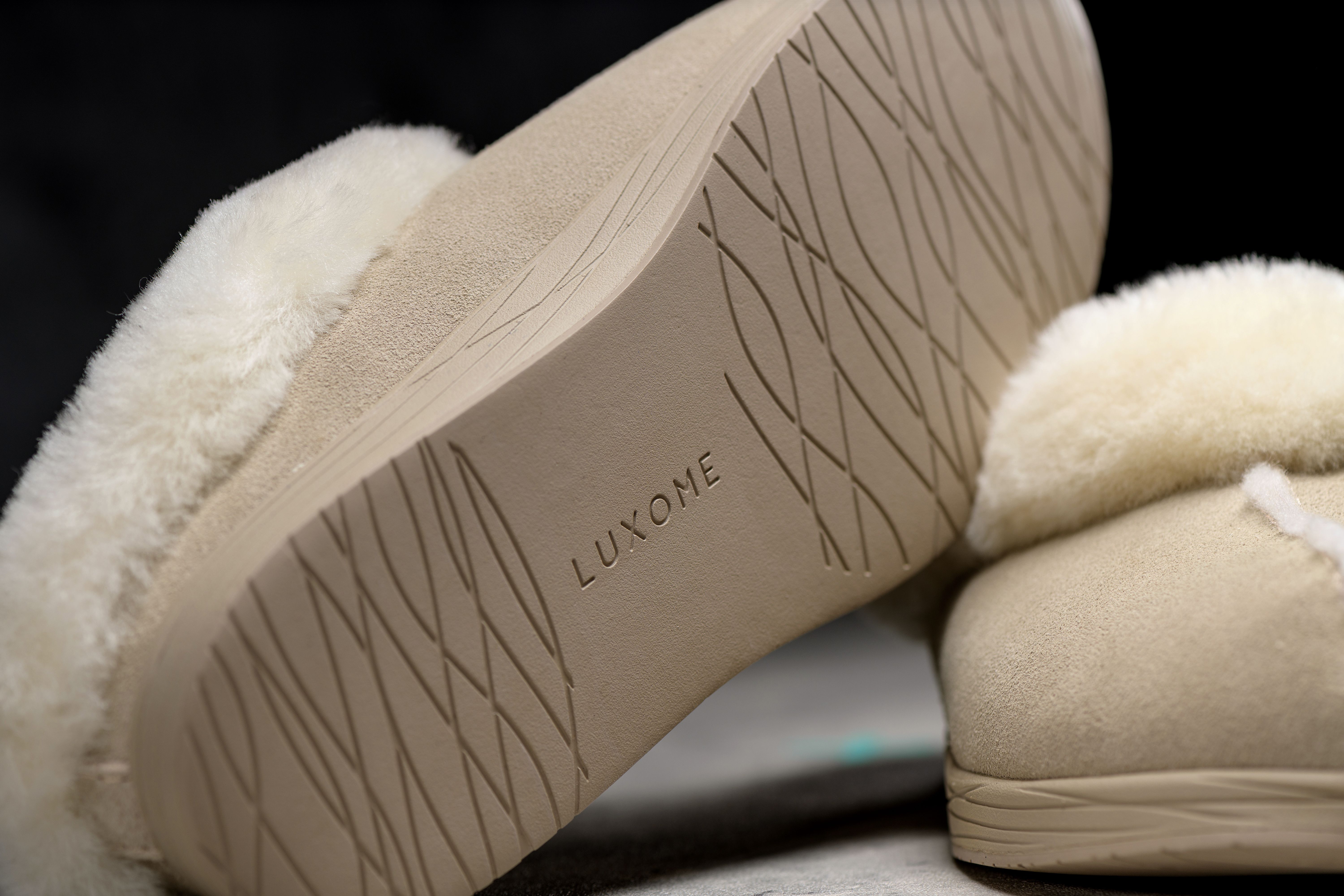 Birch Womens Signature Slippers outsole pattern