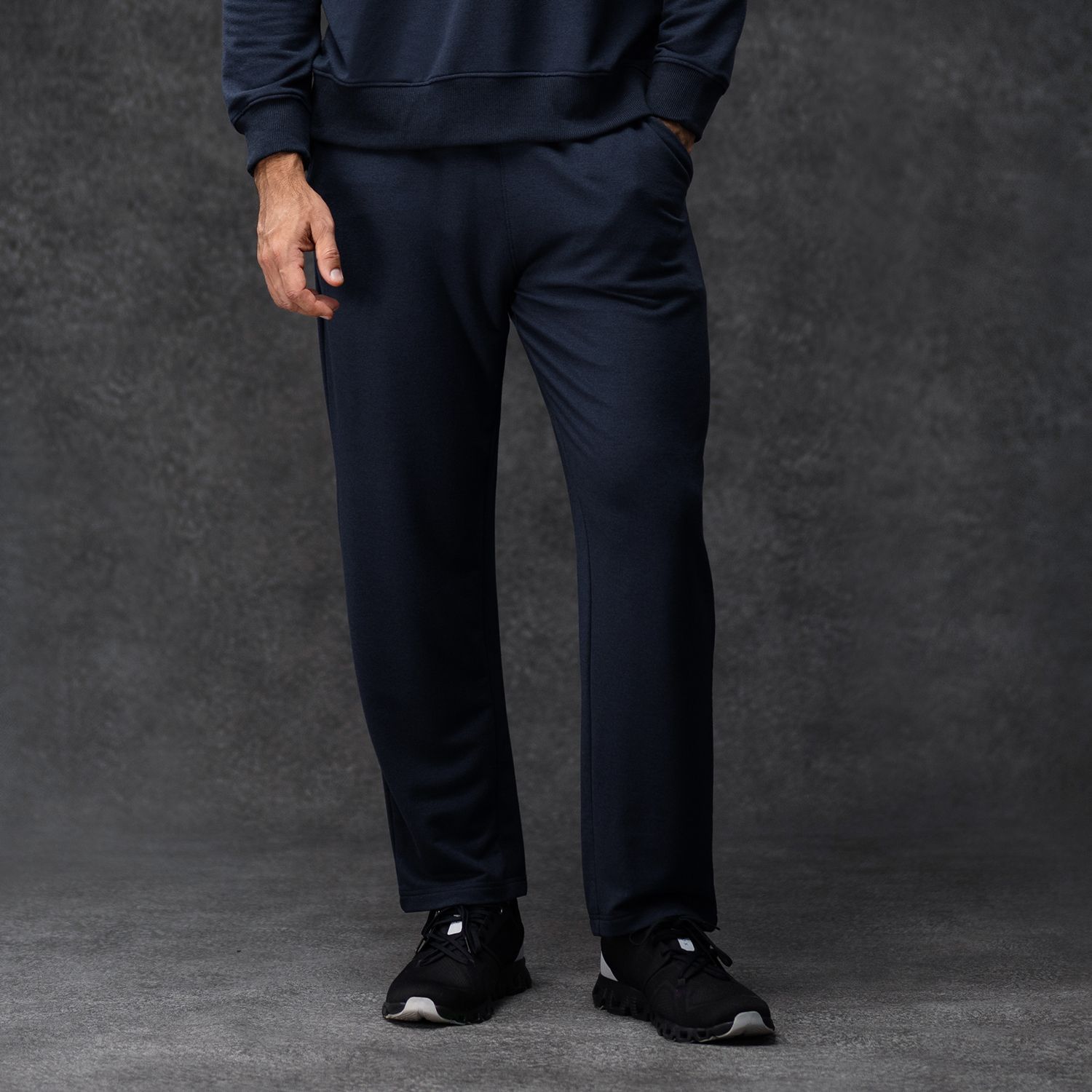 Storm Men's Essential Relaxed Pant