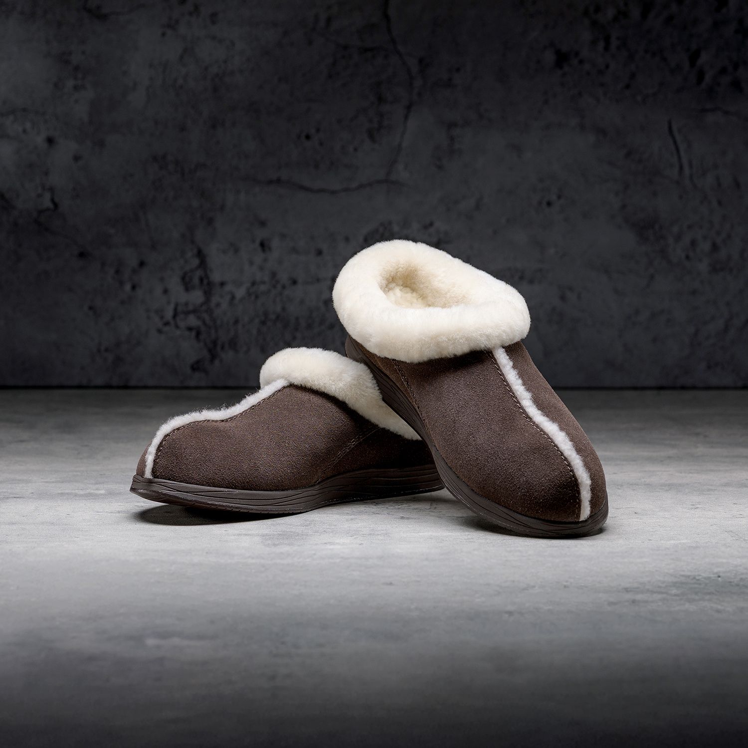 Walnut Mens Signature Slippers