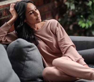 Women wearing the luxuriously soft Essential Tunic in petal