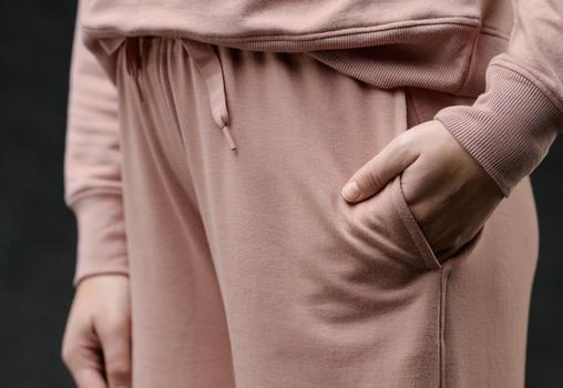 Women's Essential Pant detail in petal