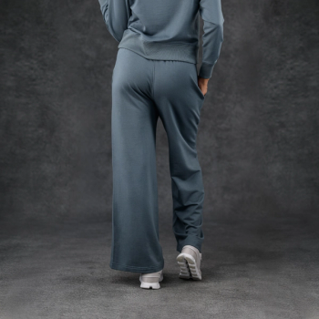 Spruce Women's Essential Wide-Leg Pant