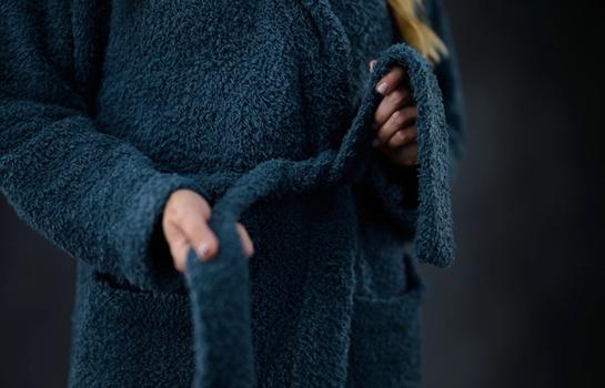 Lagoon Ultra Plush Robe detail