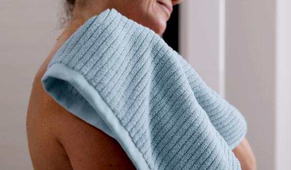 Surf Plush Performance Towel Close-up Drying