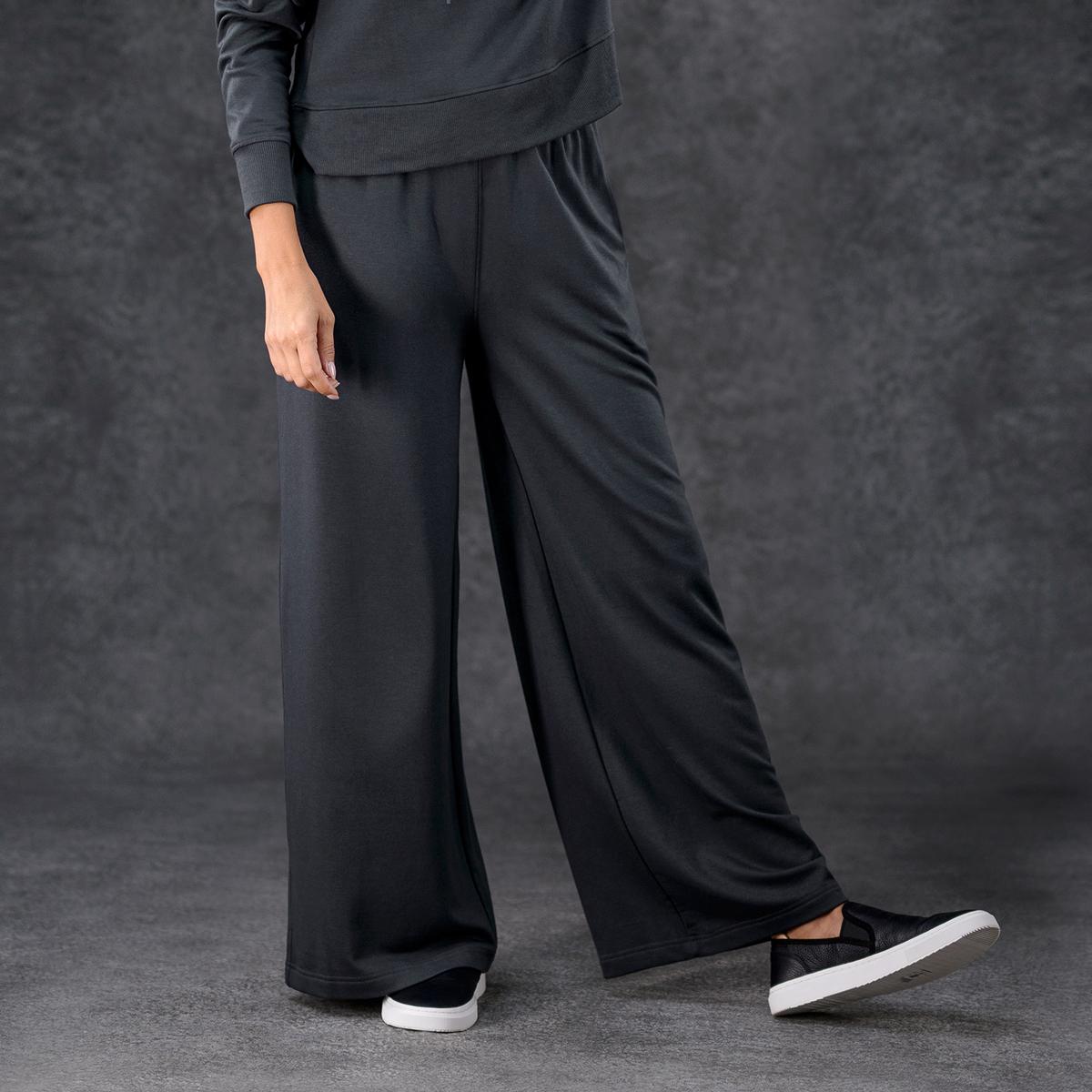 Charcoal Women's Essential Wide-Leg Pant