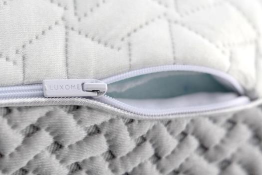 LAYR Customizable Pillow zipper detail