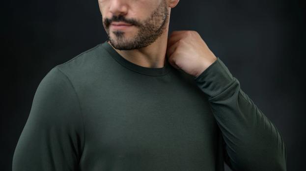 Men's Sleep Shirt detail in evergreen