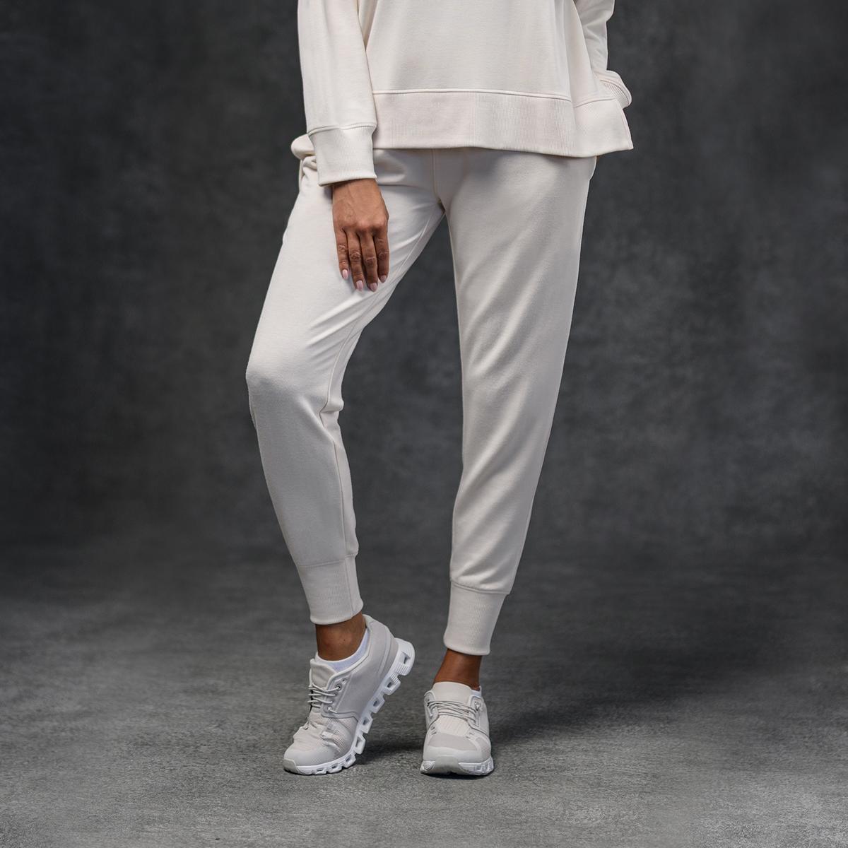 Almond Women's Essential Jogger