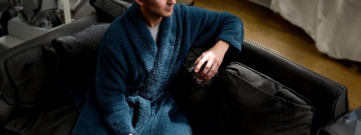Man wearing Ultra Plush Robe in lagoon