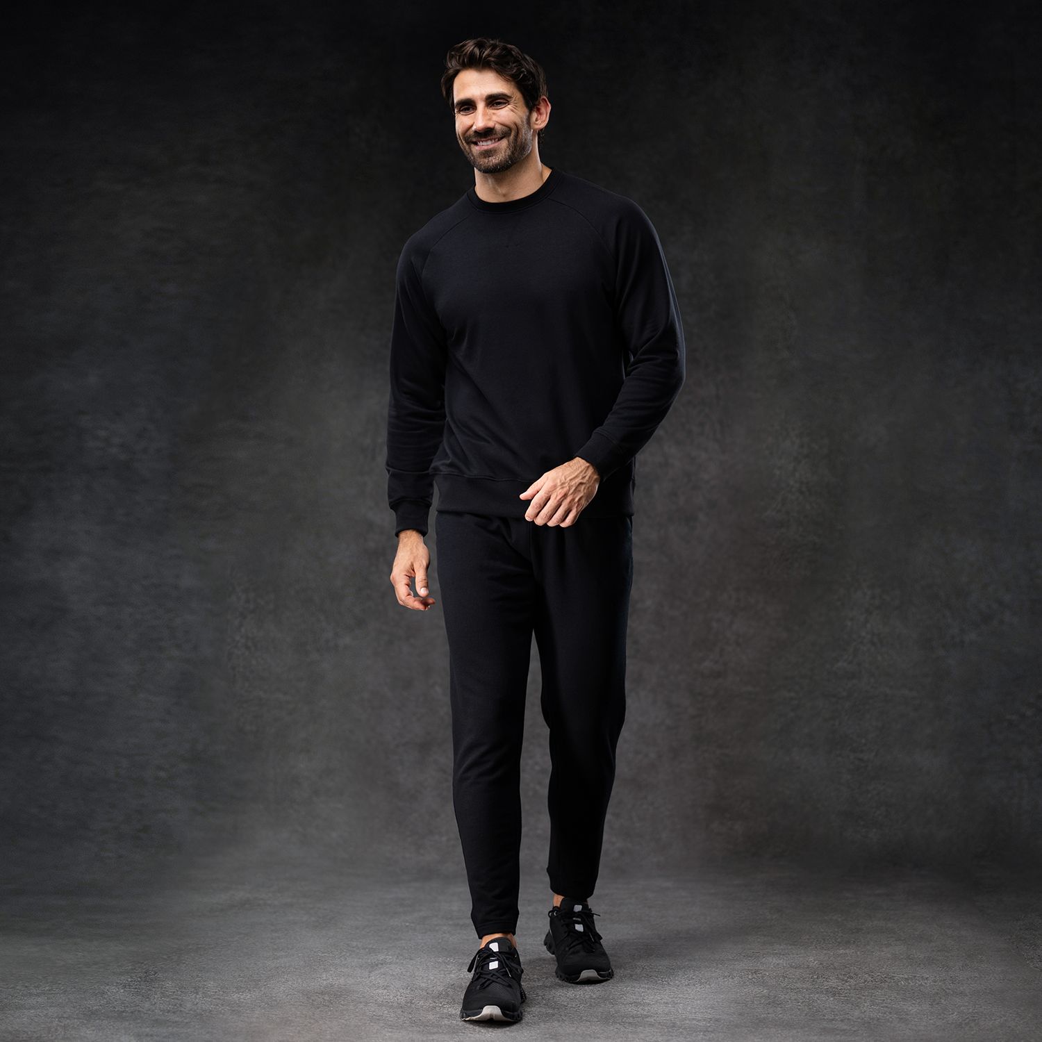 Onyx Men's Essential Crew + Jogger Set