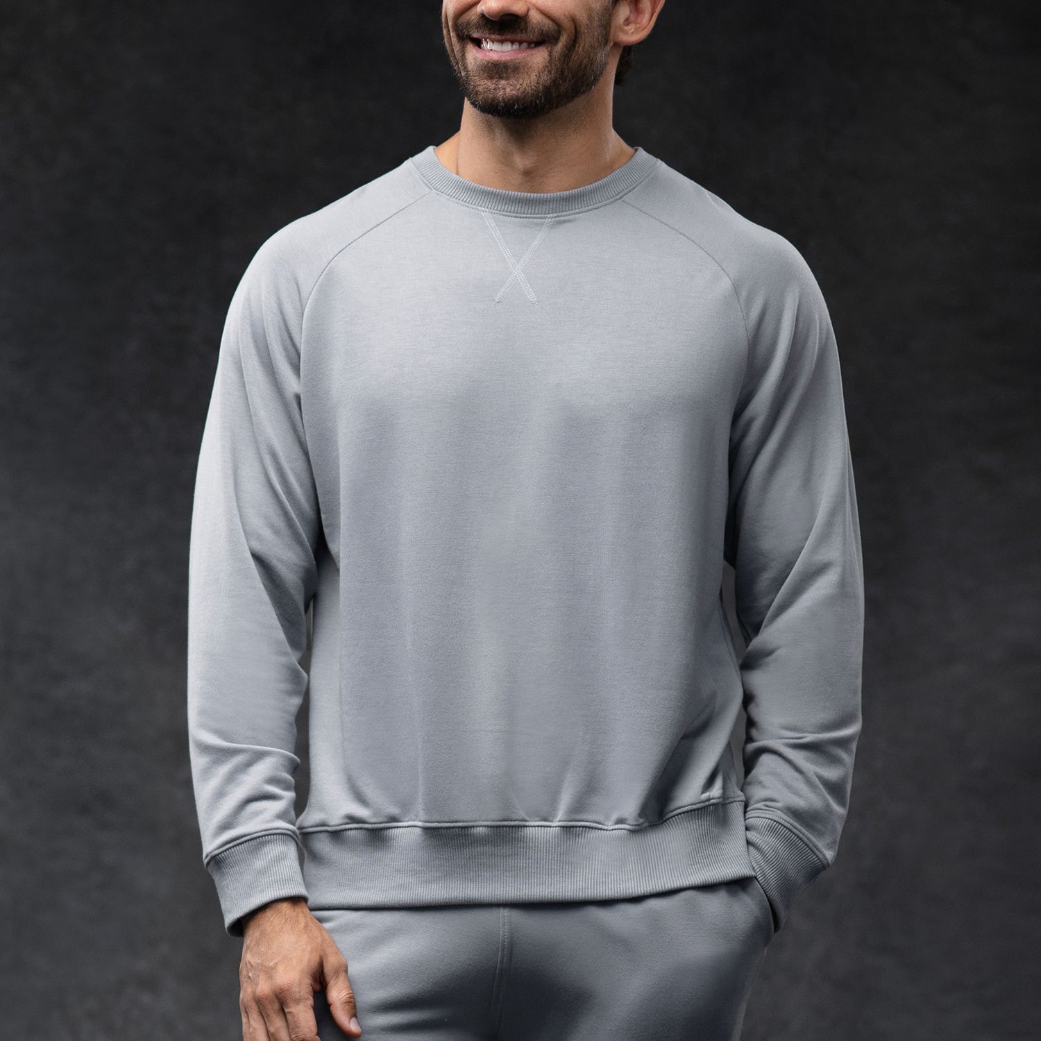 Smoke Men's Essential Crew