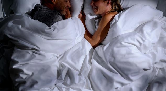 Comforter with tech-driven cooling comfort