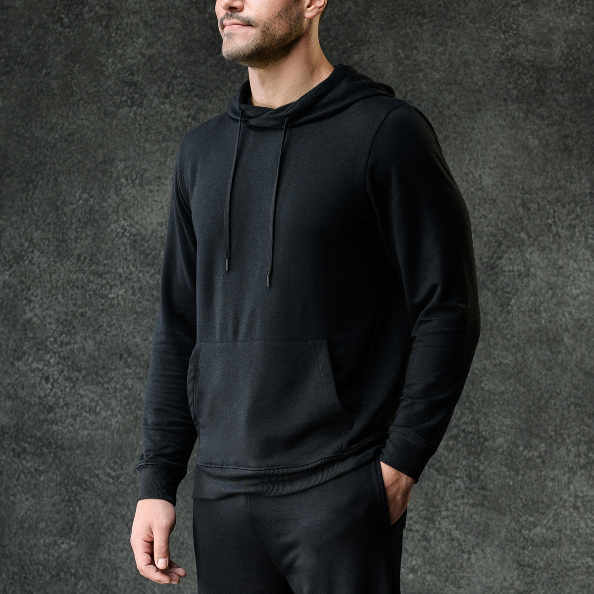 Onyx Men's Essential Hoodie