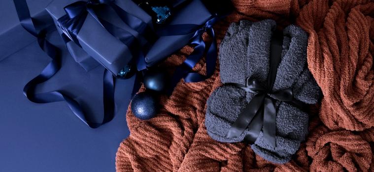 Ultra Plush Robe & Throw blanket, perfect for gifting
