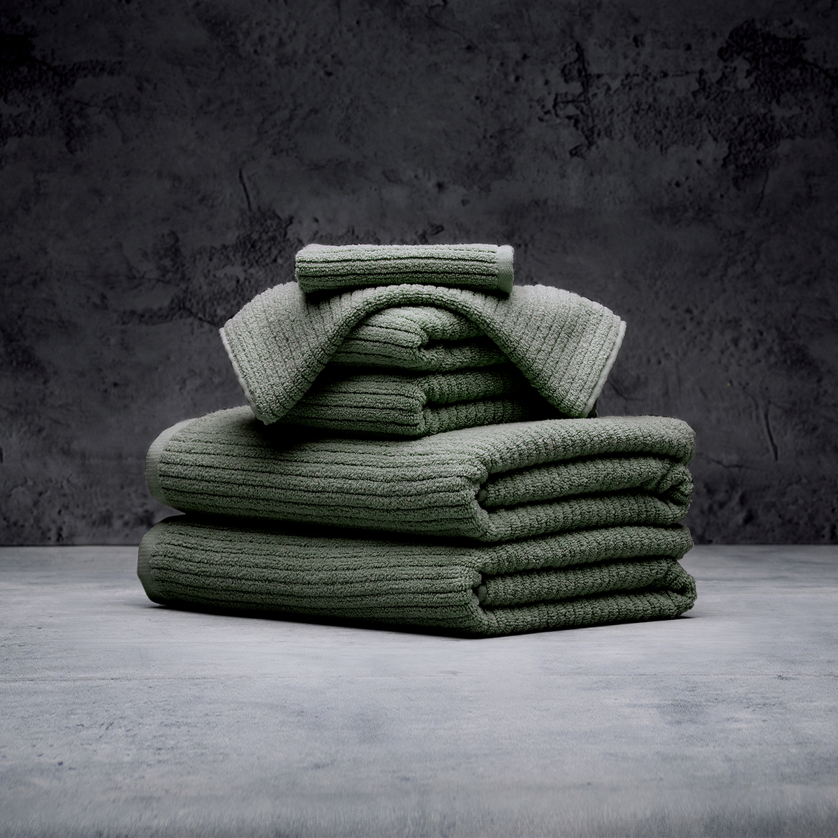 Moss Plush Performance Towel Set