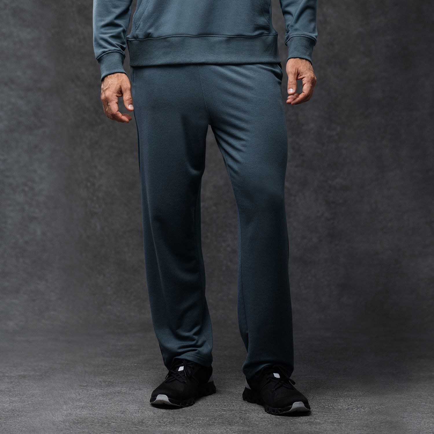 Spruce Men's Essential Relaxed Pant