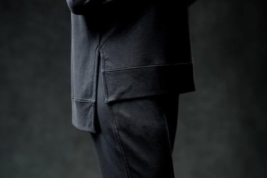 Women's Essential tunic detail in charcoal