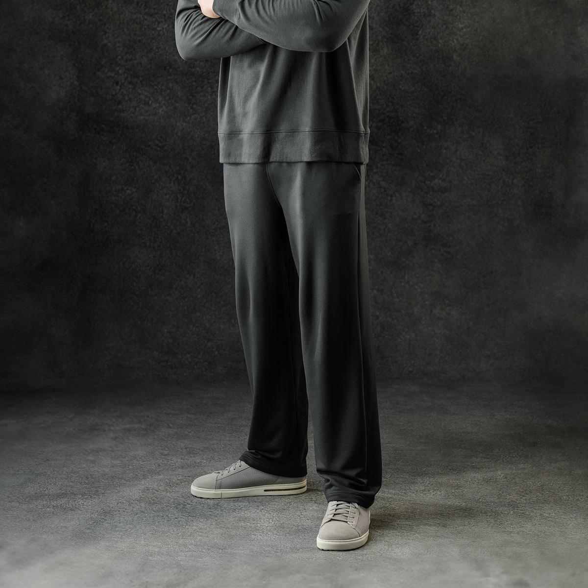 Charcoal Men's Essential Relaxed Pant