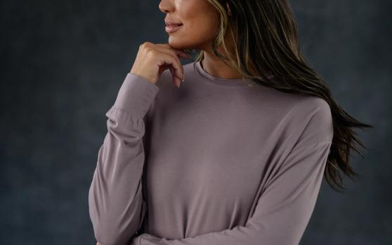 Women's Sleep Shirt detail in lilac