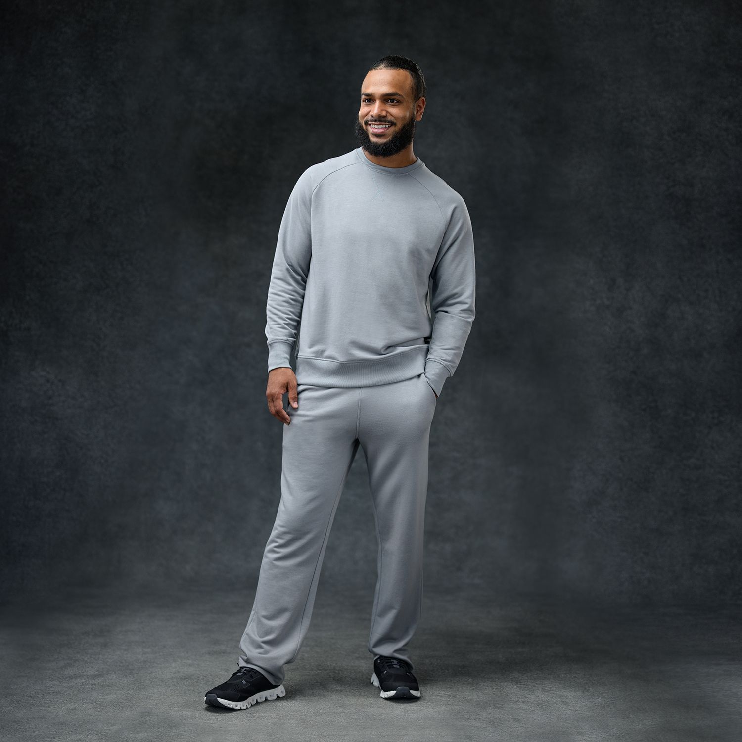 Smoke Men's Essential Crew + Relaxed Pant Set