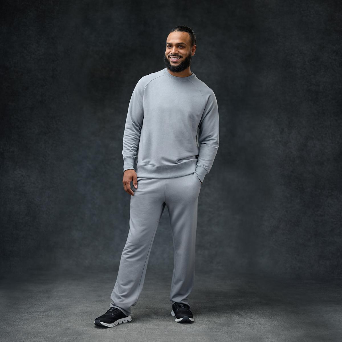 Smoke Men's Essential Crew + Relaxed Pant Set