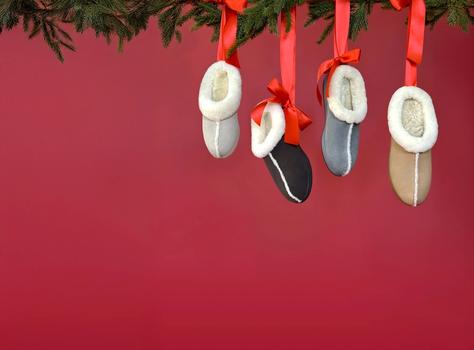 Mistle-"Toes" featuring Signature Slippers