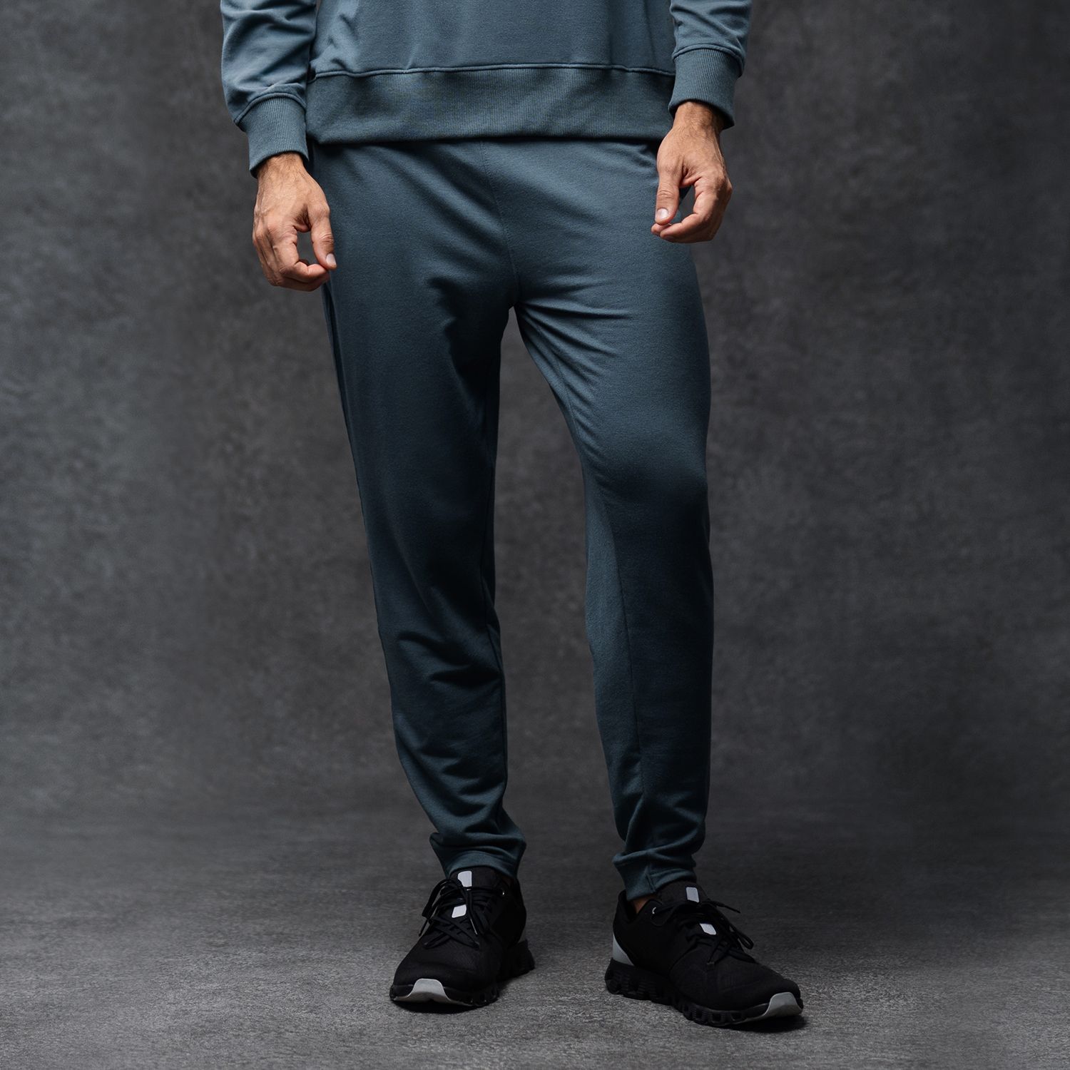 Spruce Men's Essential Jogger