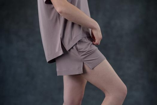 Women's Sleep Short detail in lilac