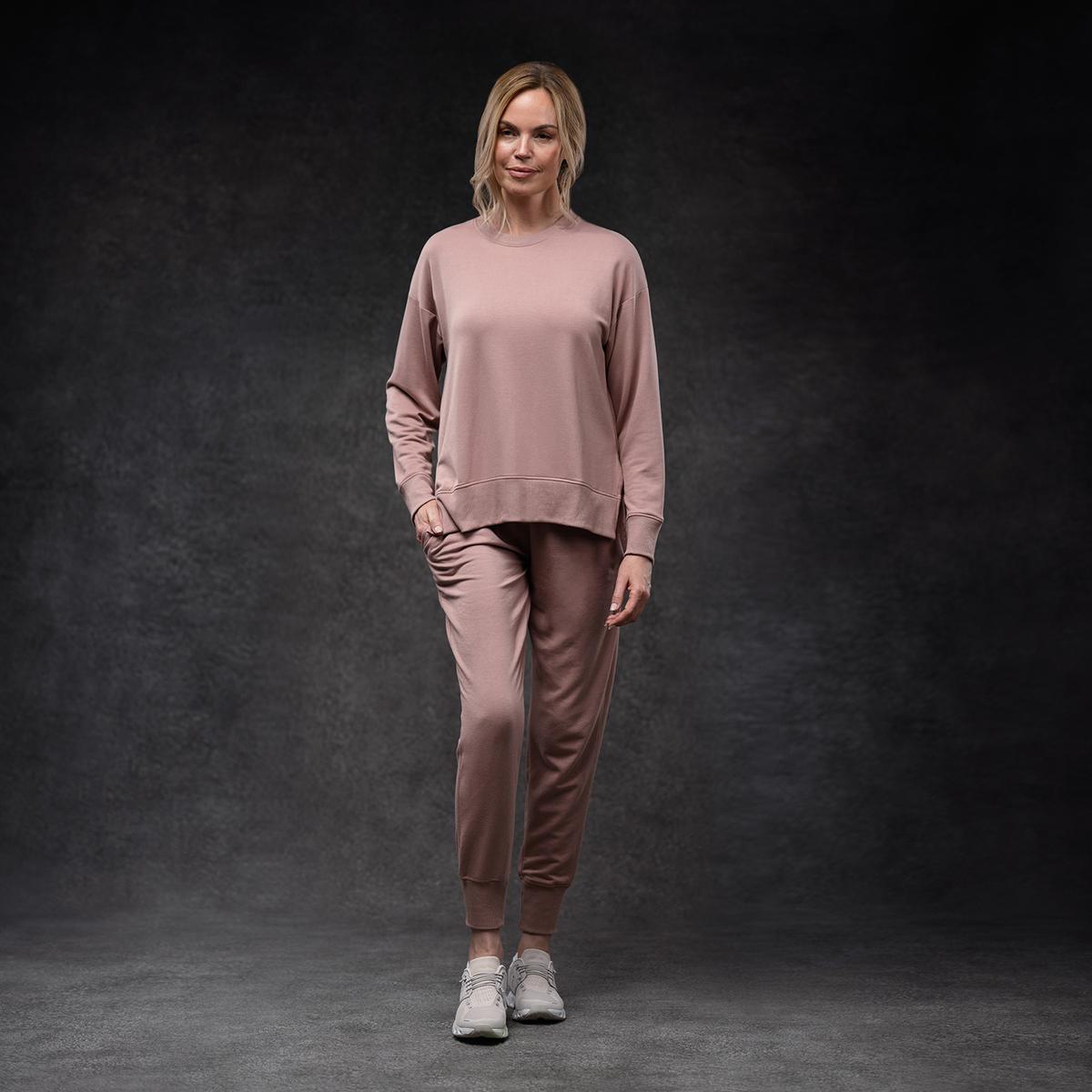 Petal Women's Essential Tunic + Jogger Set