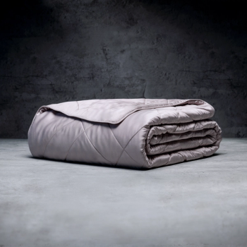 Dove Lightweight Blanket