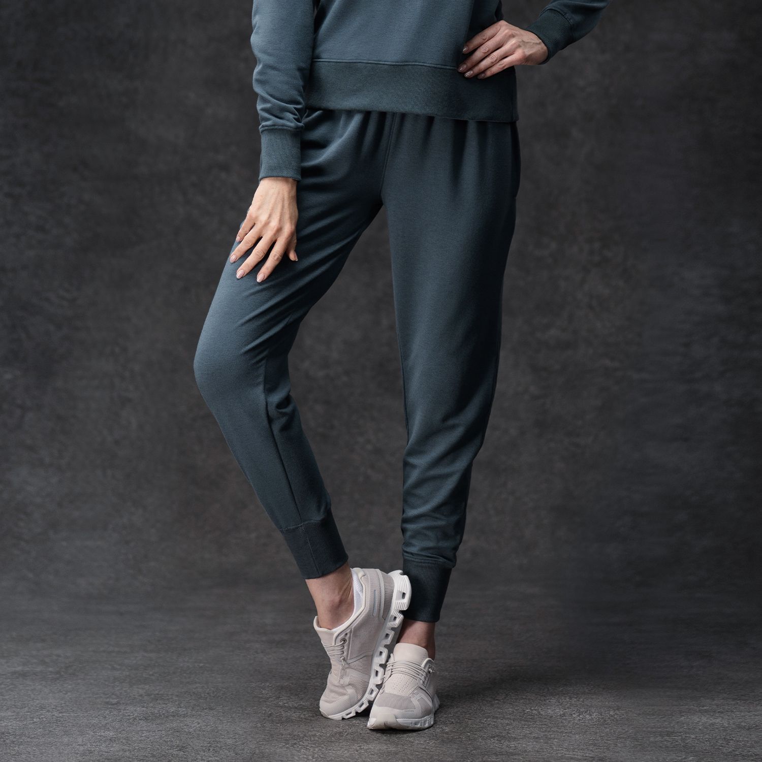 Spruce Women's Essential Jogger