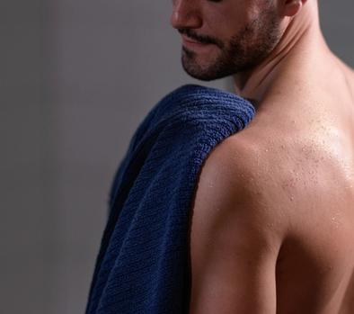 Staying dry with Plush Performance Towels in the color Harbor