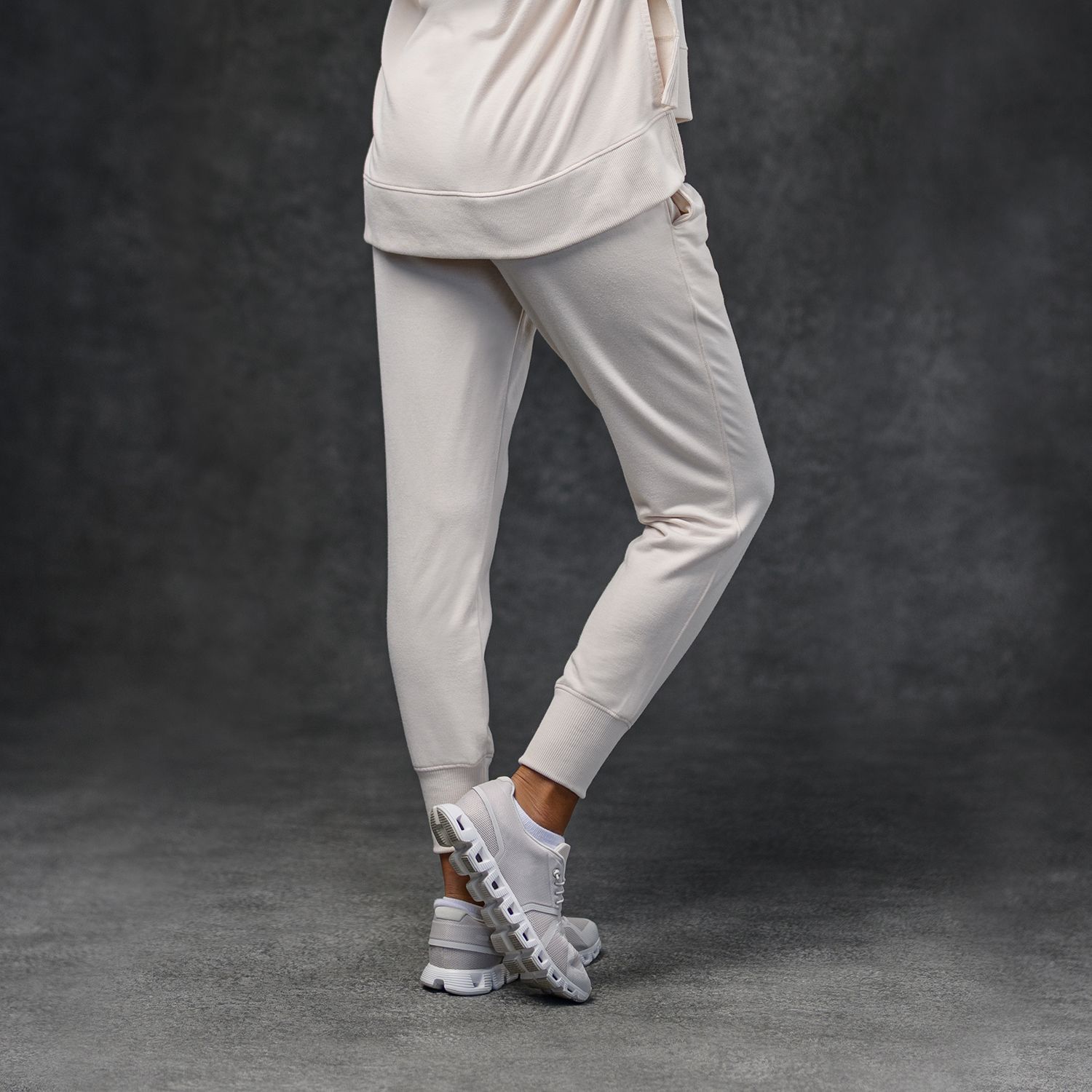 Almond Women's Essential Jogger
