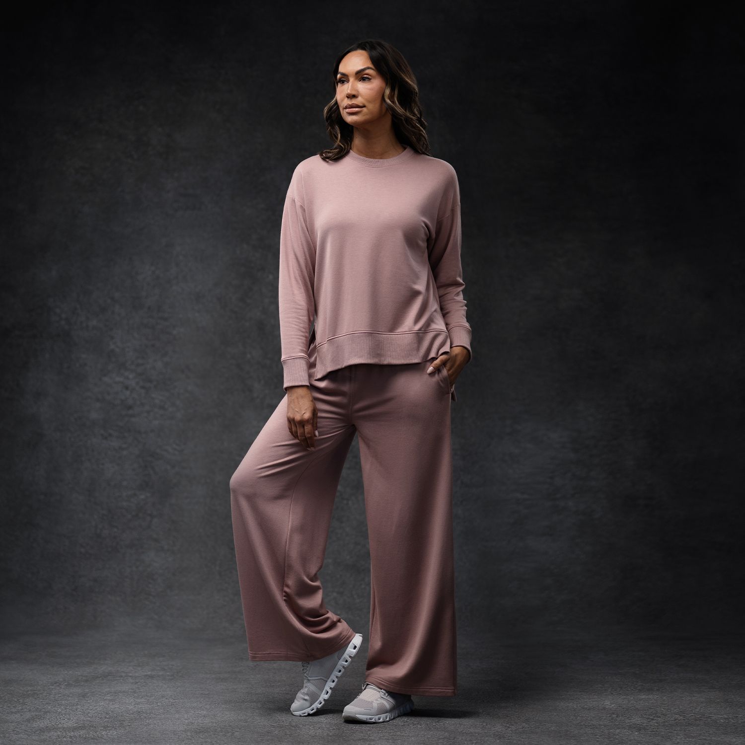 Petal Women's Essential Tunic + Wide-leg pant Set