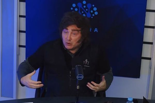 Milei insiste en su meta de inflación cero y promete perseverancia