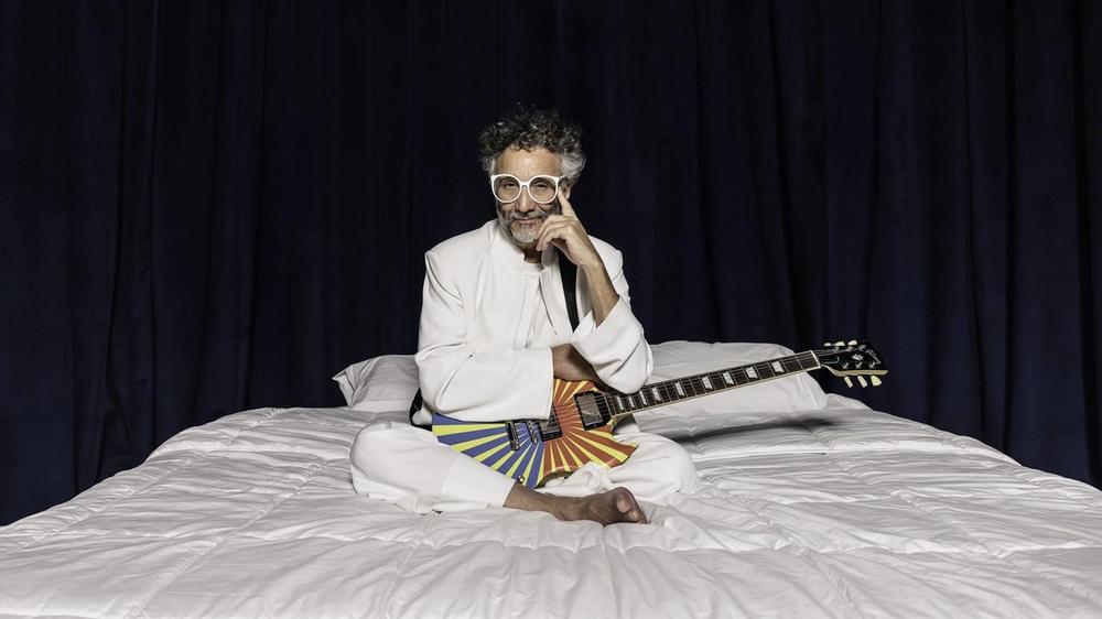 Fito Páez lanza "Shine", un álbum que reivindica la conexión humana y el rock esencial