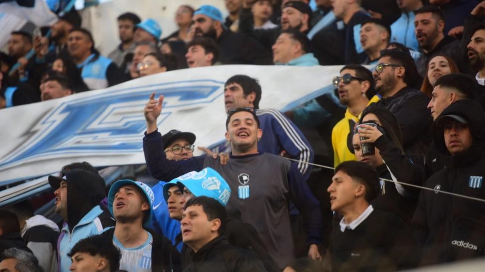 Racing de Nueva Italia retorna a su estadio para el debut en la Primera Nacional