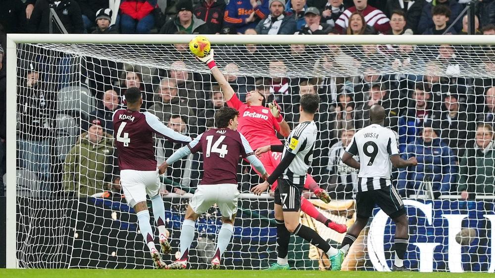 El futuro de Emiliano Martínez en Aston Villa estaría en duda, según reportes