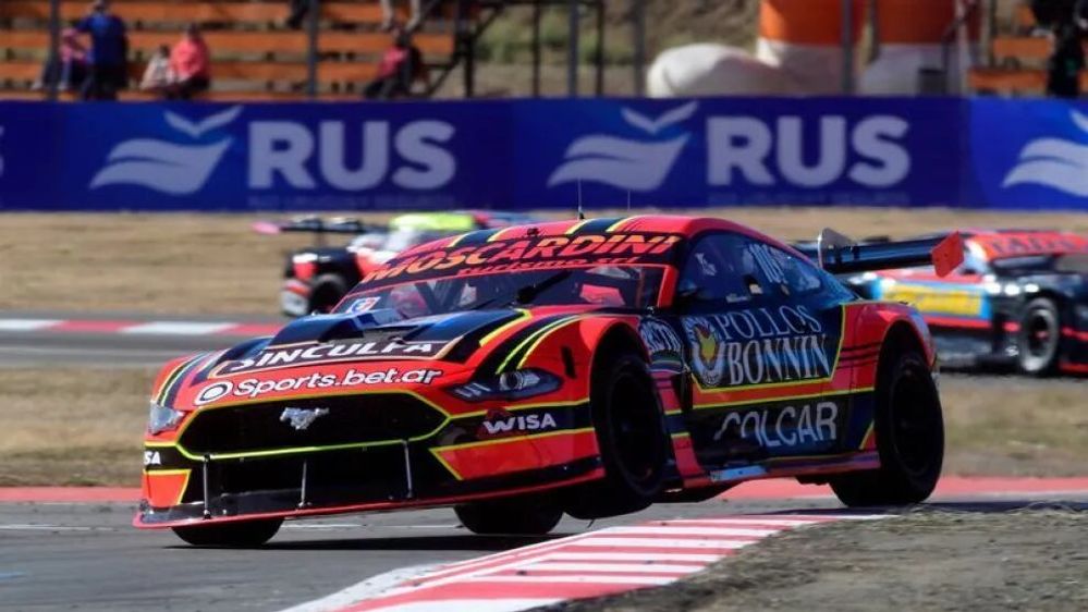 Turismo Carretera: Cambio Sorpresivo en el Podio, Moscardini Celebra el Triunfo