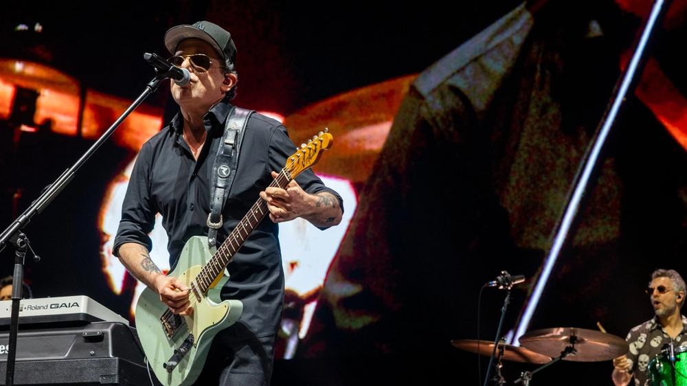 Andrés Calamaro regresa a los escenarios porteños: Fecha y detalles de la venta de entradas