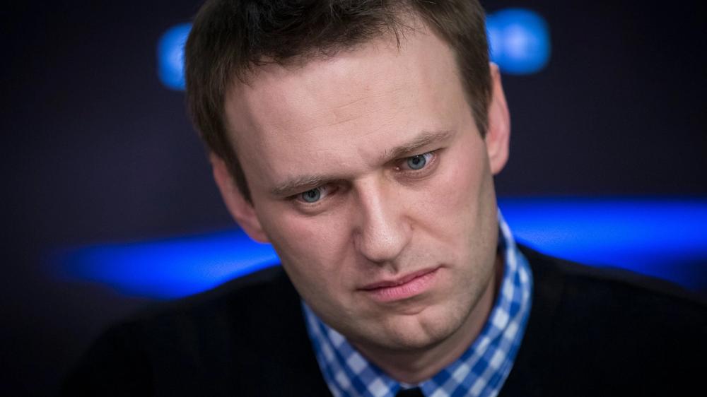 Moscú niega implicación en el presunto envenenamiento de Navalny con sustancia exótica