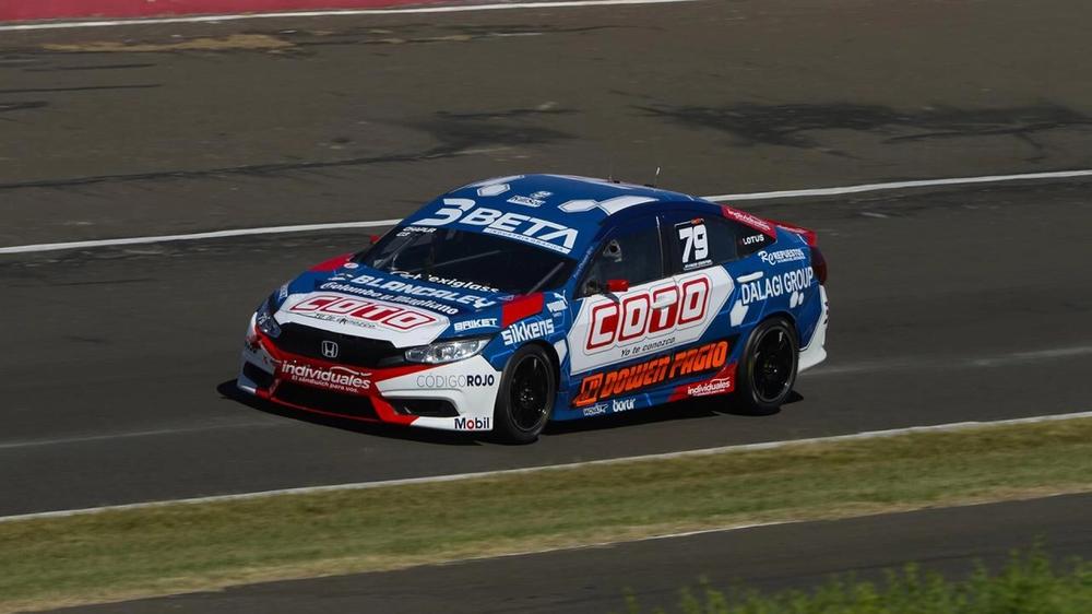 ¡Chapur la rompió! Pole position con Honda en Paraná