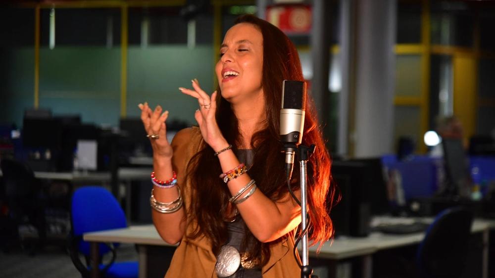 Loy: El canto de una artista catamarqueña a la multiplicidad femenina
