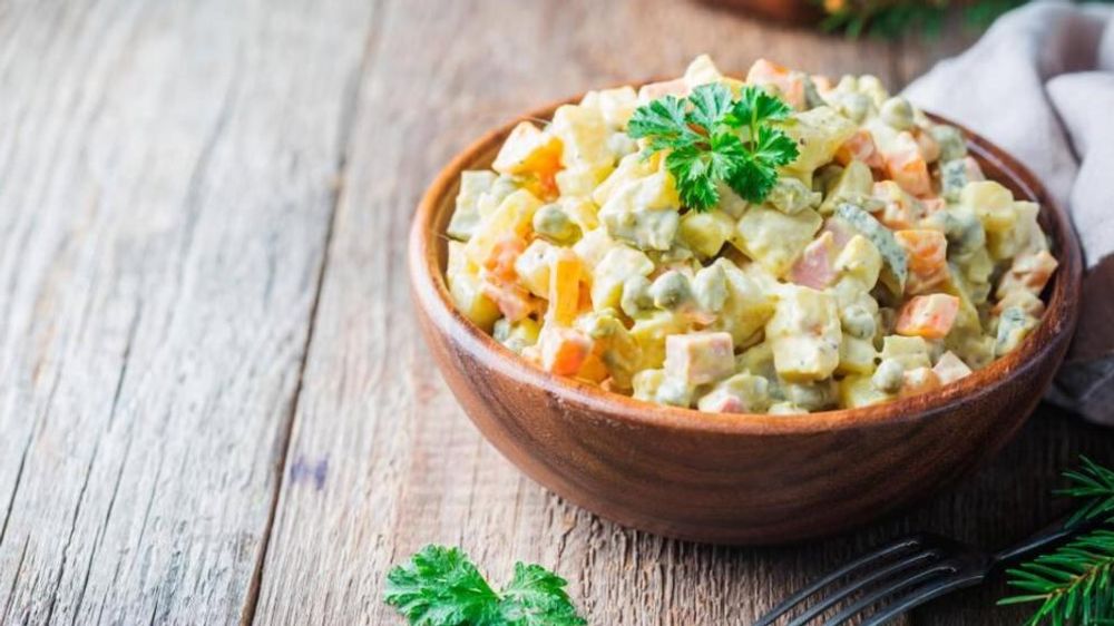 La receta infalible de Doña Petrona para una ensalada rusa que perdura en el tiempo