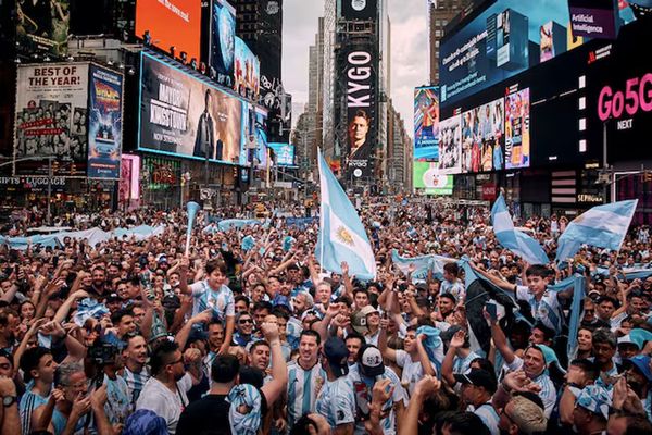 Marea albiceleste en Nueva York: multitudinario apoyo a la Selección en vísperas de la final ante España
