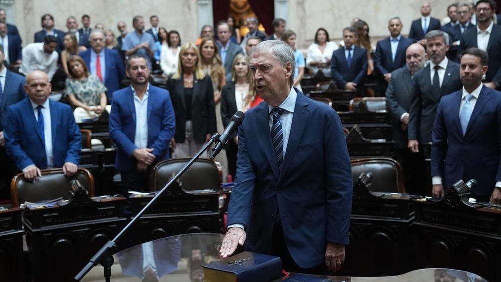 Ausencia de Schiaretti en debate clave y divisiones en el bloque legislativo oficialista