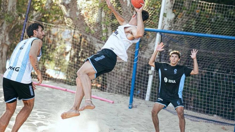 ¡Arena y Pasión! Beach Handball Argentino va por el Sur-Centro