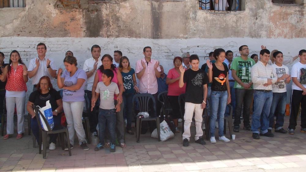 Fe tras las rejas: El impacto de la evangelización en la penitenciaría de San Martín